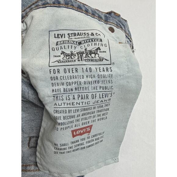 Vintage Levi’s 550 Relaxed Fit Tapered Leg Jeans 33X32 Blue Light Wash 2000s - Picture 8 of 13